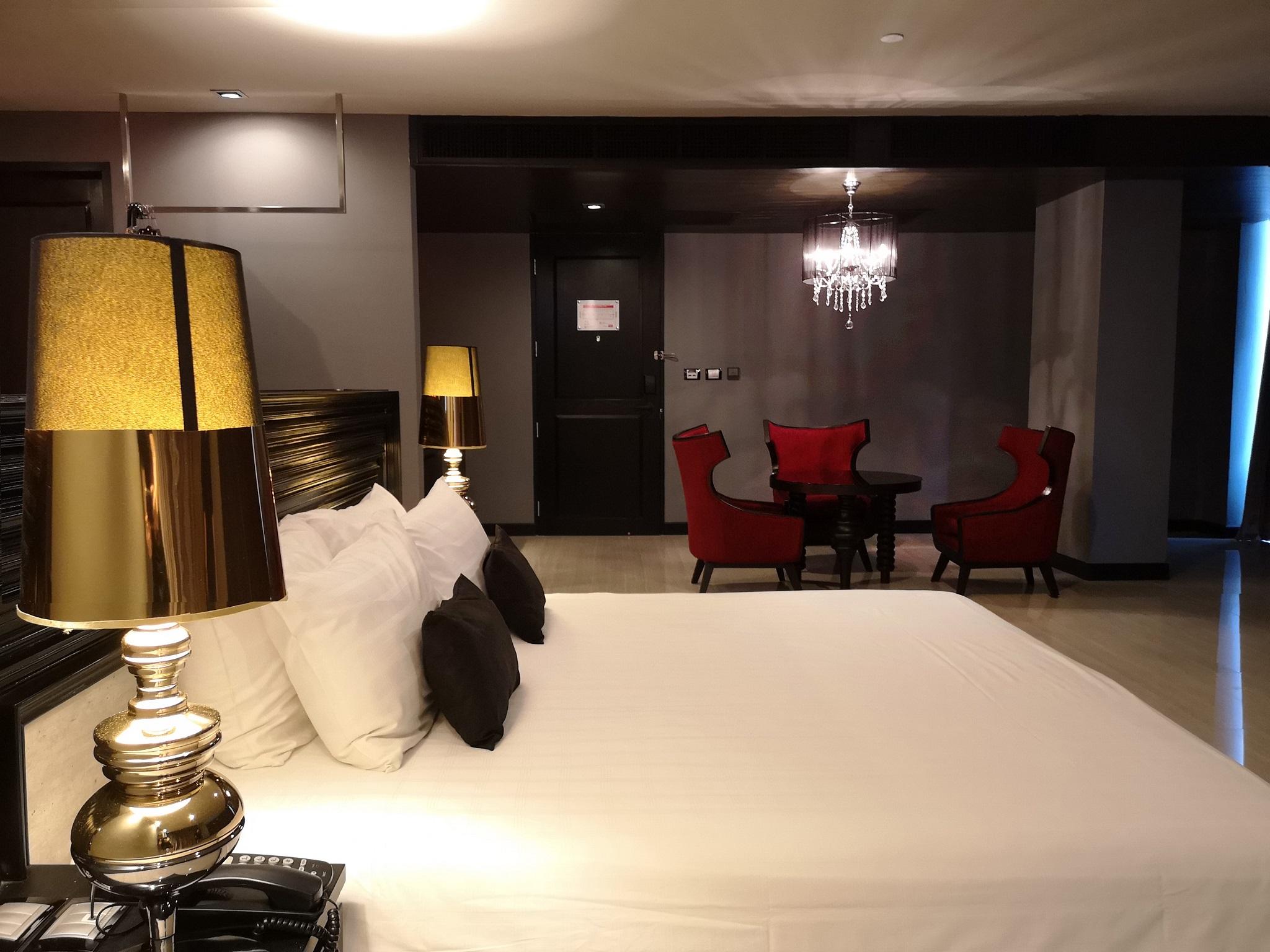 Hotel Tsix5 Quarter Pattaya Zewnętrze zdjęcie
