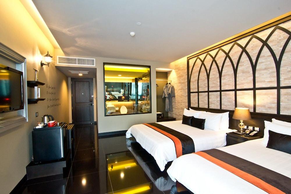 Hotel Tsix5 Quarter Pattaya Zewnętrze zdjęcie