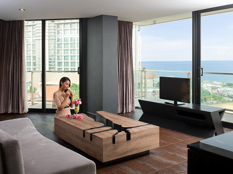Hotel Tsix5 Quarter Pattaya Zewnętrze zdjęcie